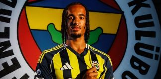 Archie Brown imzaladı
