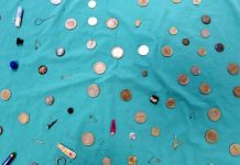 Profesörden sıra dışı koleksiyon. Para, toka, çivi, çatal iğne, küpe, yüzük, karabina, pil, oyuncak; Hepsi mideden çıktı!