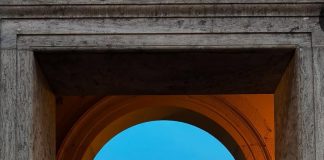 EFE/ Müzisyen /“Şehrin Işıkları”/Aidiyet, Özlem/ Pişmanlık /SÖYLEŞİ