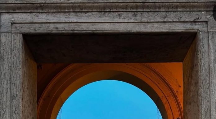 EFE/ Müzisyen /“Şehrin Işıkları”/Aidiyet, Özlem/ Pişmanlık /SÖYLEŞİ