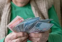 Yargıtay: Bankalar, ödenmeyen tüketici kredisi nedeniyle emekli maaşını bloke edebilecek