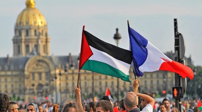 Fransa Filistin’i tanıyor.