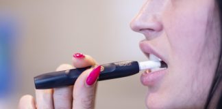 İspanya’da Sigarayı Bırakmayanlar İçin Zarar Azaltma Stratejileri Tartışılıyor