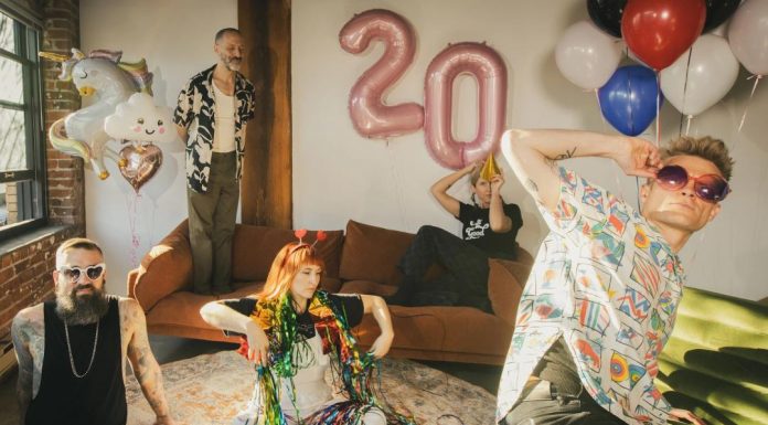 📽️ Alternatif rock müziğinin öncü grubu Mother Mother, 22 Temmuz’da İstanbul’da konser verecek.