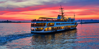 İstanbul’un yaz klasiği ‘Mehtap Turları’ devam ediyor