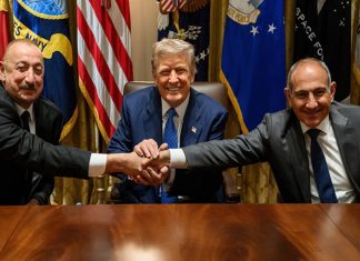 Trump:”Savaş sonsuza kadar bitti” Azerbaycan ve Ermenistan ABD’de barış anlaşması imzaladı