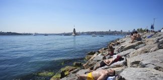 İstanbul : Hafta boyunca sıcaklık 30 derecenin altında seyredecek.