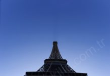 Paris’teki Eyfel Kulesi, sıcak yaz günlerinde uzuyor!