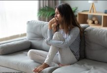 Uzmanlar, hastalıklara tıbbi teşhis konulmasının, ağrıyı hafifleteceğini söylüyor.