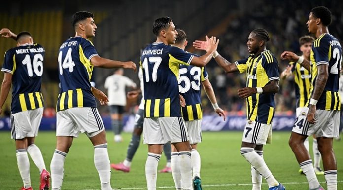 UEFA Şampiyonlar Ligi/ Ön eleme turunda Fenerbahçe, Feyenoord deplasmanında