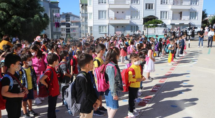 Okullar yarın açılıyor; yaklaşık 18 milyon öğrenci dersbaşı yapacak.