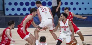 Milliler yarı finalde