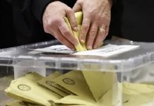 ‘Mühürsüz oylar’ın geçerli sayıldığı referandum iptali için bir partiden daha başvuru