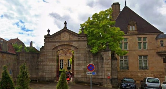 2025-10-23-denis-diderot-muzesi-2-le-parisien