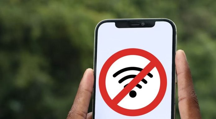 Afganistan’da Taliban “ahlâka aykırı” faaliyetleri önlemek için internet ve cep telefonu şebekelerini kesti