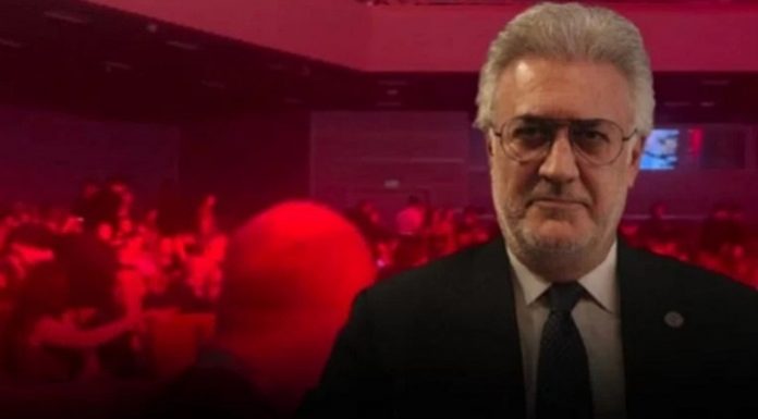 🎥En iyi kadın oyuncunun Tamer Karadağlı’ya teşekkürü salonu ayağa kaldırdı!