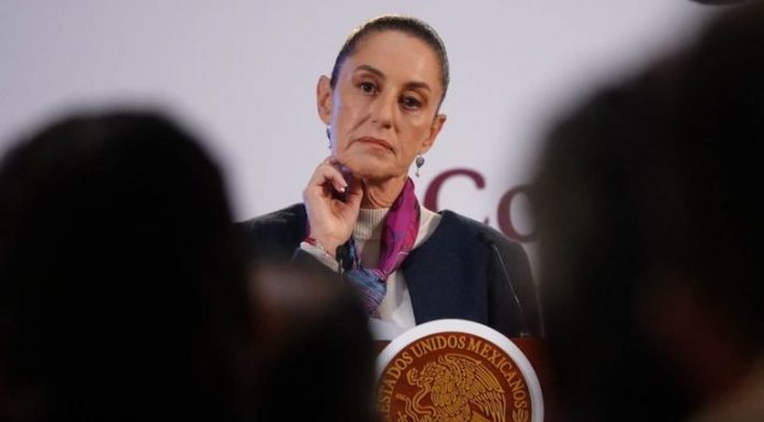 🎥 Meksika Devlet Başkanı Claudia’a elli, sarılmalı, öpmeli taciz!