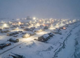 🎥 Nedir senin bu güneşten çektiğin! Alaska’nın Barrow şehri 2 ay boyunca güneş yüzü görmeyecek.