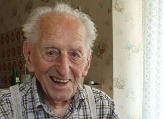 Almanya: En yaşlı erkeği Karl Haidle, 110 yaşında öldü; en yaşlı kadını yaşıyor.