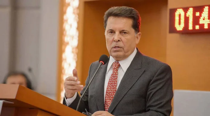 Ahmet Özer tahliye edildi!