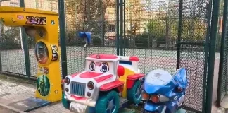 Çocuk parkında 4 çocuğa elektrik çarptı