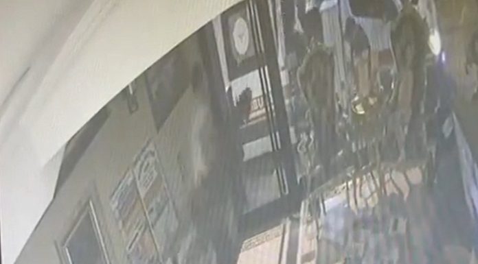 🎥Yok olan aile otelde kilitli kalmış!