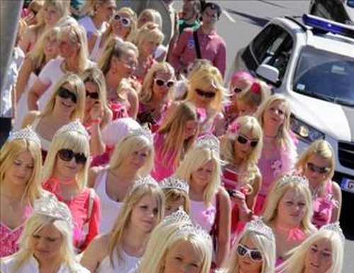 Letonya’da erkek ‘kıtlığı’: Eş bulamayan kadınlar kiralık partner arıyor.