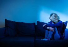 Yalnız insanlara sosyal destek için 500 milyon euroluk bir destek fonu kurulması isteniyor