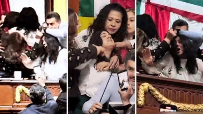 MEKSİKA MECLİS KAVGA