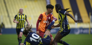 Fenerbahçe Galatasaray’ın yenilmezlik serisini bitirdi, namağlup liderliğe oturdu