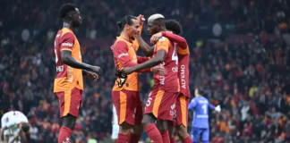 3 puan uzatmalarda Osimhen ile geldi
