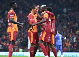 3 puan uzatmalarda Osimhen ile geldi