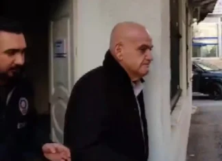 Bahis soruşturmasında gözaltılar netleşiyor : Çakar’ın yanısıra çok sayıda futbolcu ve kulüp başkanı gözaltında. İstanbul Cumhuriyet Başsavcılığı açıklama yaptı.