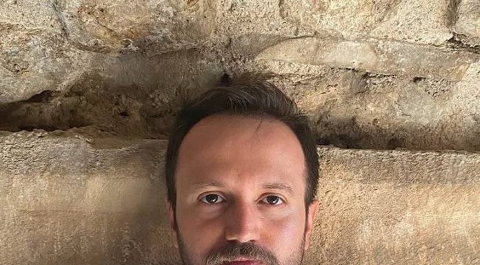 Cezaevinde intihar etti