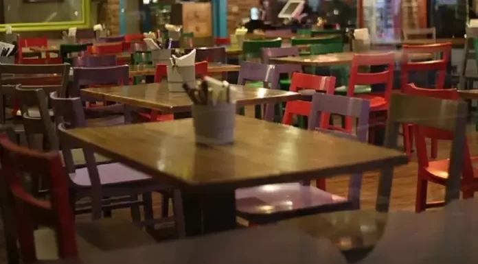 Restoranlarda ek ücret kalkıyor