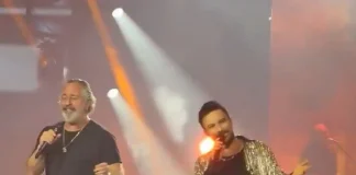 🎥Tarkan konserinde Cem Yılmaz sürprizi