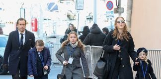 Brigitte Bardot’nun cenazesinde gözler ona fazlasıyla benzeyen torununun üzerindeydi.