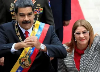 Trump: Venezuela operasyonunda Maduro ve eşi yakalandı!