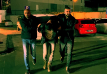 Yarış sevdası katliama yol açtı; Arabayla tramvay yoluna girdi, 3 kişiyi öldürdü!