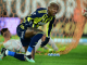 Fenerbahçe fırsatı tepmedi. Galatasaray puan kaybetti, puan farkı 1’e düştü