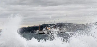 İstanbul’da şiddetli lodos; Çok sayıda İDO ve şehir hatları seferleri iptal edildi
