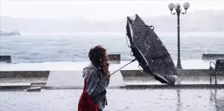 Hava sıcaklıkları bugün itibarıyla düşüşe geçiyor: İstanbul’da gece yarısından sonra kar bekleniyor.