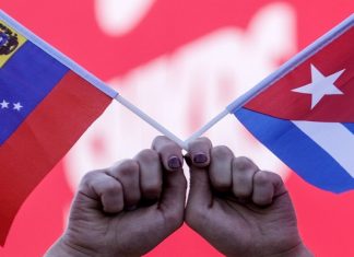 Küba, Venezuela’da ölen askerler için ulusal yas ilan etti
