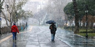 Meteoroloji ve AKOM bildirdi: Hafta sonu İstanbul’da karla karışık yağmur ve kar etkili olacak.