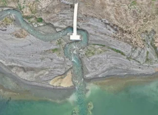 Sapanca Gölü’ne su takviyesi yapılıyor.