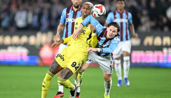 Fenerbahçe Trabzon’dan 3 puanı 3 golle aldı