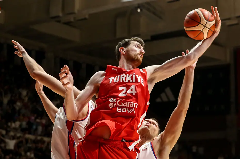 12 Dev Adam, Sırbistan’ı devirdi!