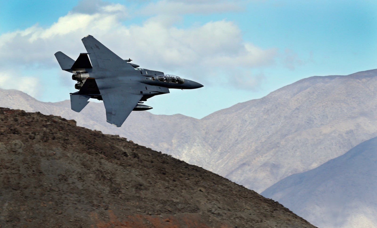 Savaşta inisiyatif üstünlüğü İran’a geçti. Kayıp Amerikan pilotu avı sürerken “Bari gelsinler görüşelim” dedi.  