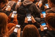 Yasallaştı. Fransa’da Çocuklara Sosyal Medya Yasağı