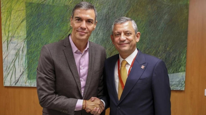 Pedro Sanchez özgür özel